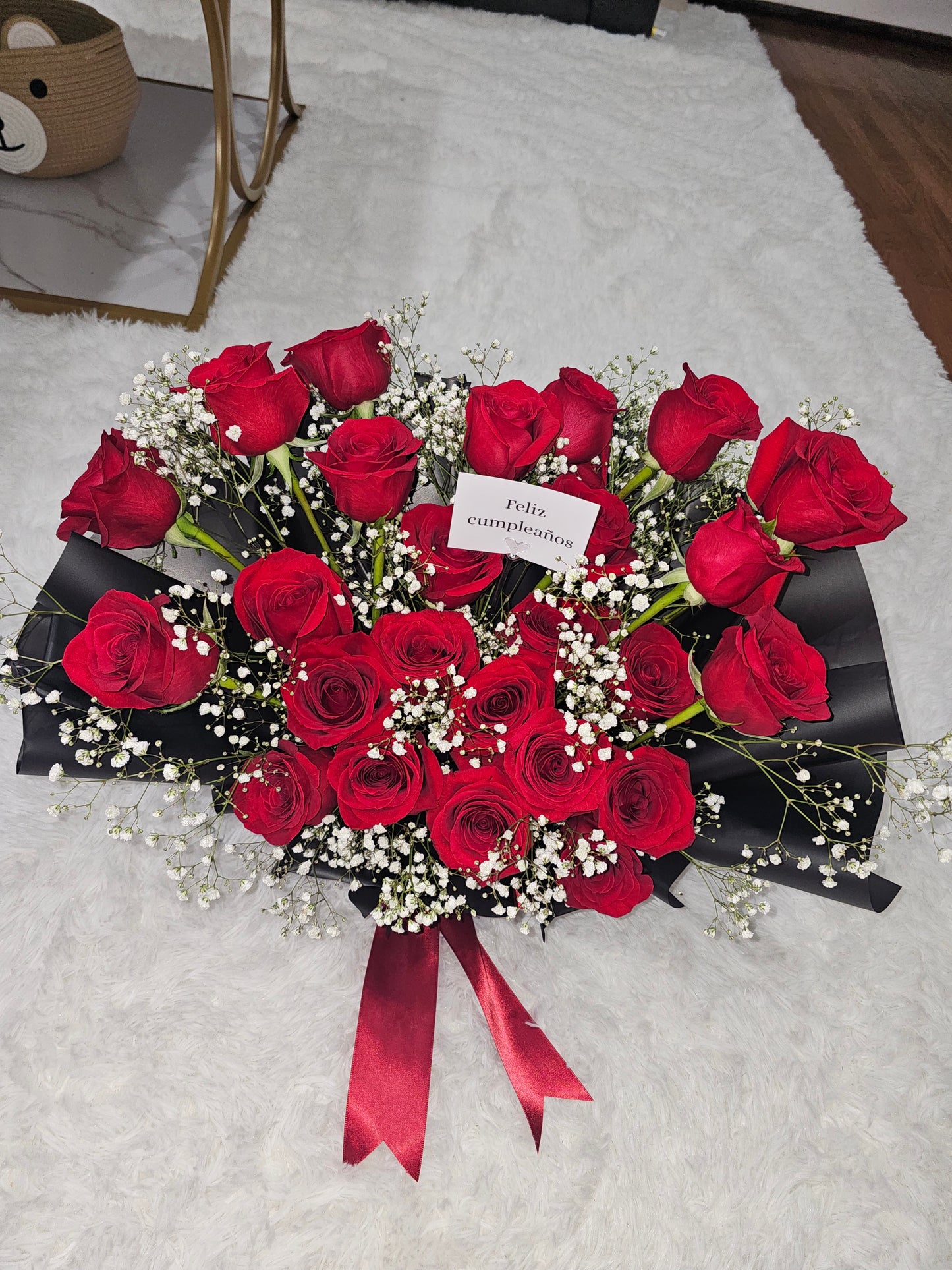 Ramo de 25 Rosas Frescas | Amor Generoso Long Island NY