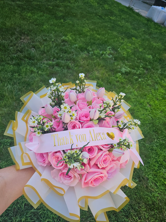 Ramo Exquisito de Rosas Rosadas Premium