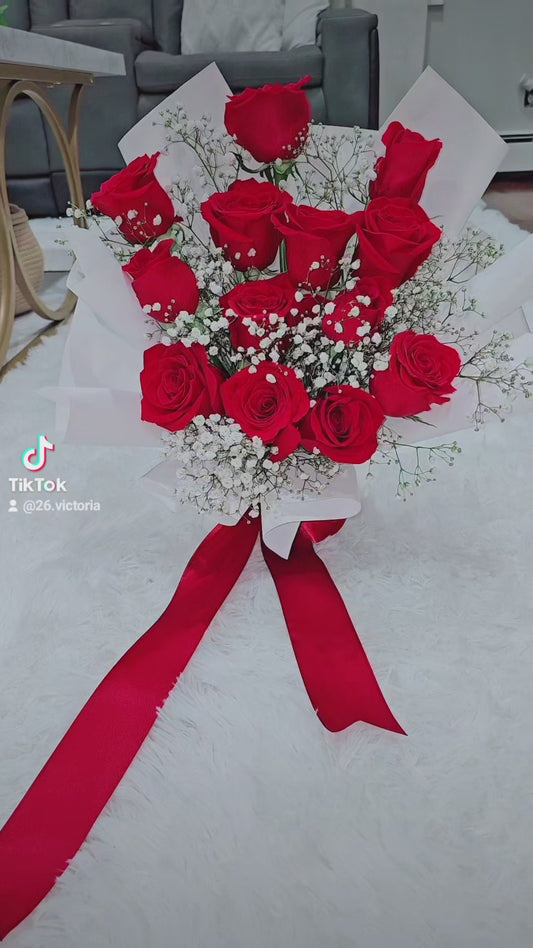 Ramo Premium de 12 Rosas Rojas Naturales - Amor Eterno