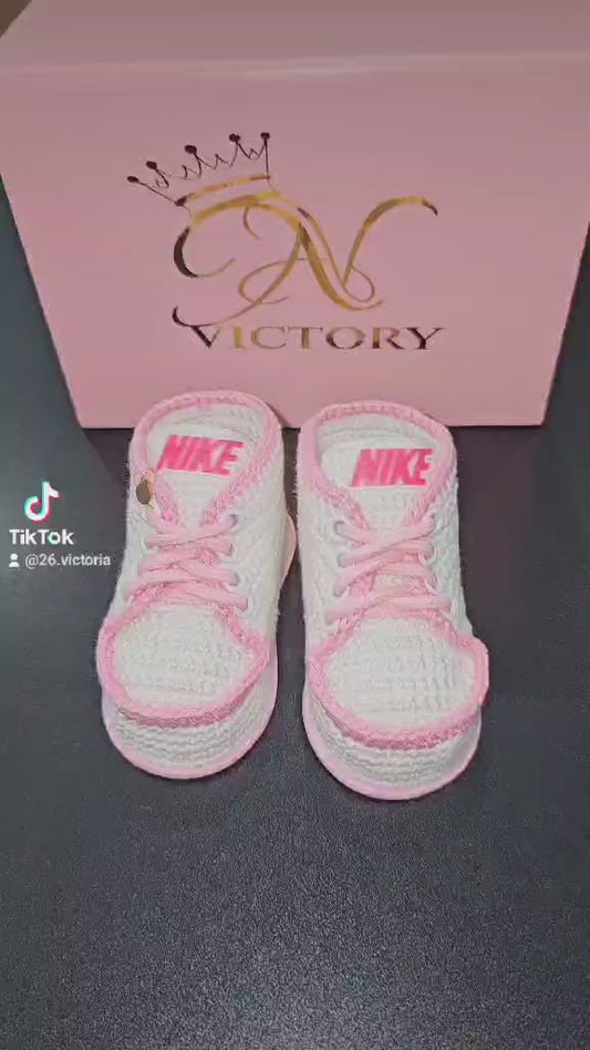 zapatos para bebe de 0 a 3 meses tejidos a mano