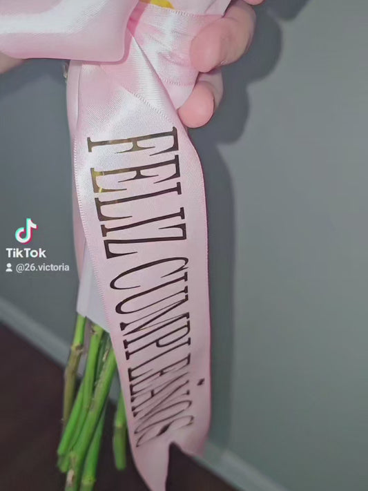 Ramo Pequeño de Rosas Rojas Naturales | Long Island NY