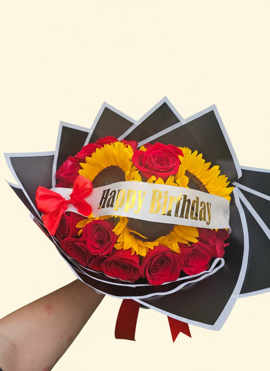 Ramo de cumpleaños con rosas y girasoles - Foto 2