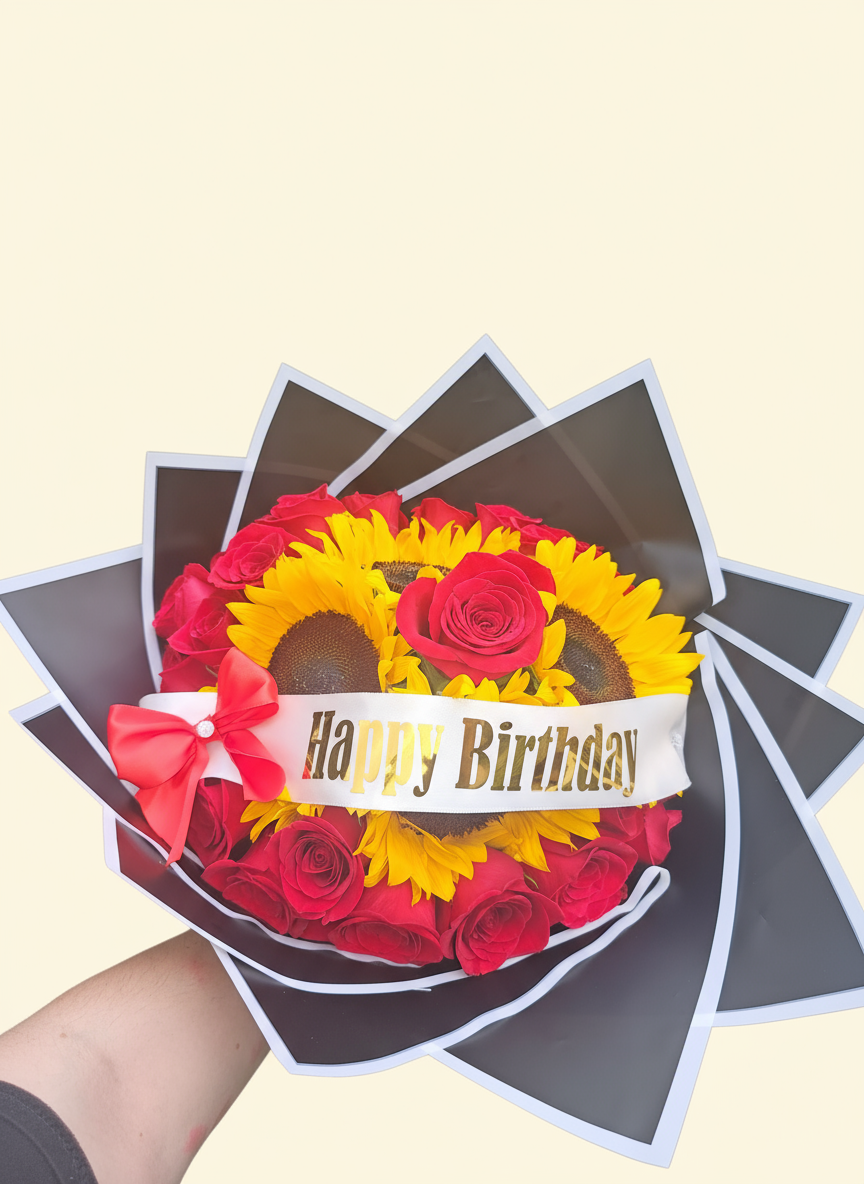 Ramo de cumpleaños con rosas y girasoles - Foto 3