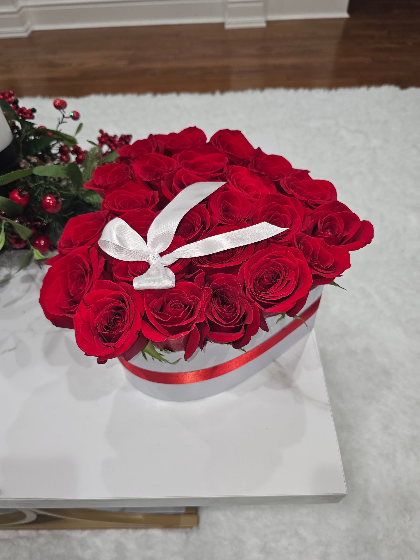 Caja Elegante con 25 Rosas | Presentación de Lujo Long Island NY