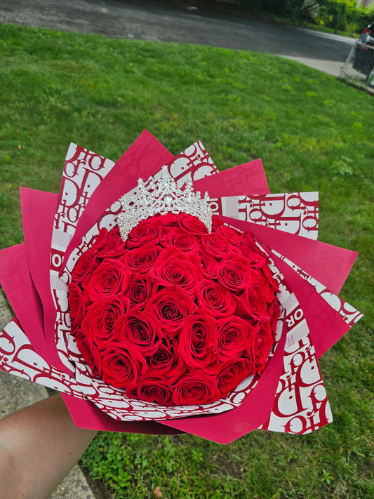 Arreglo de 50 Rosas para Cumpleaños - Personalizable