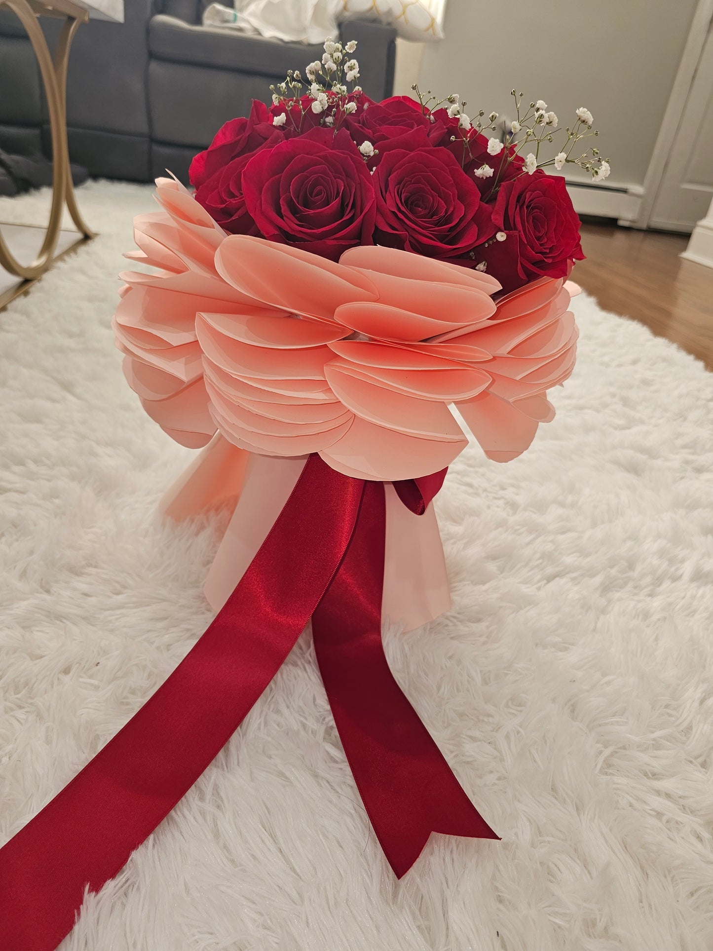 Ramo de 12 Rosas Rojas Naturales - Frescas y Elegantes