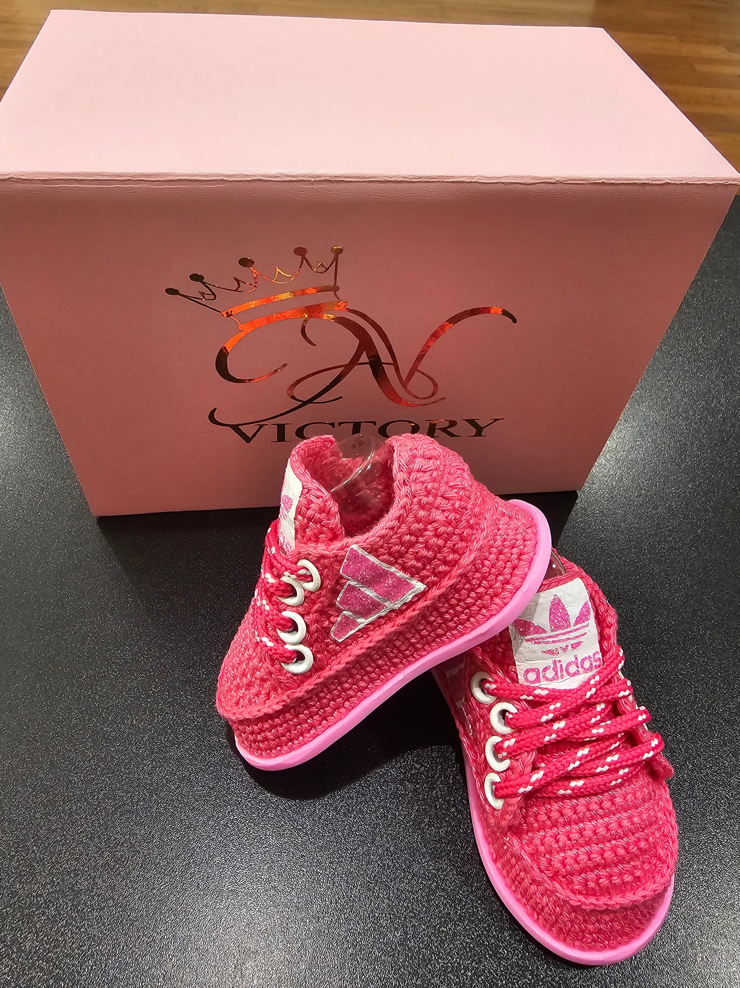 Zapatitos de Bebé Tejidos a Crochet - Hechos a Mano - 0 a 3 Meses