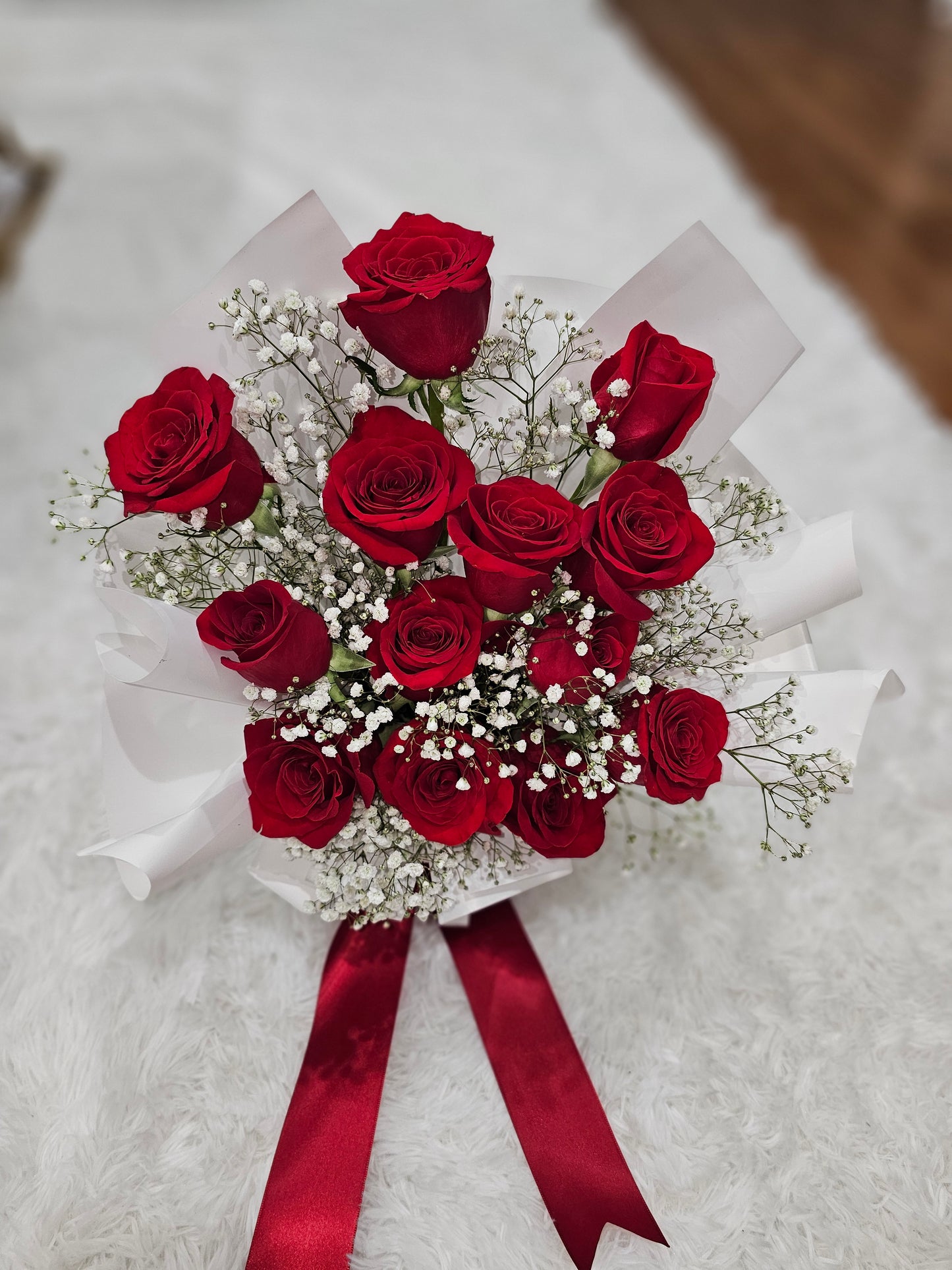 Ramo Premium de 12 Rosas Rojas Naturales - Amor Eterno