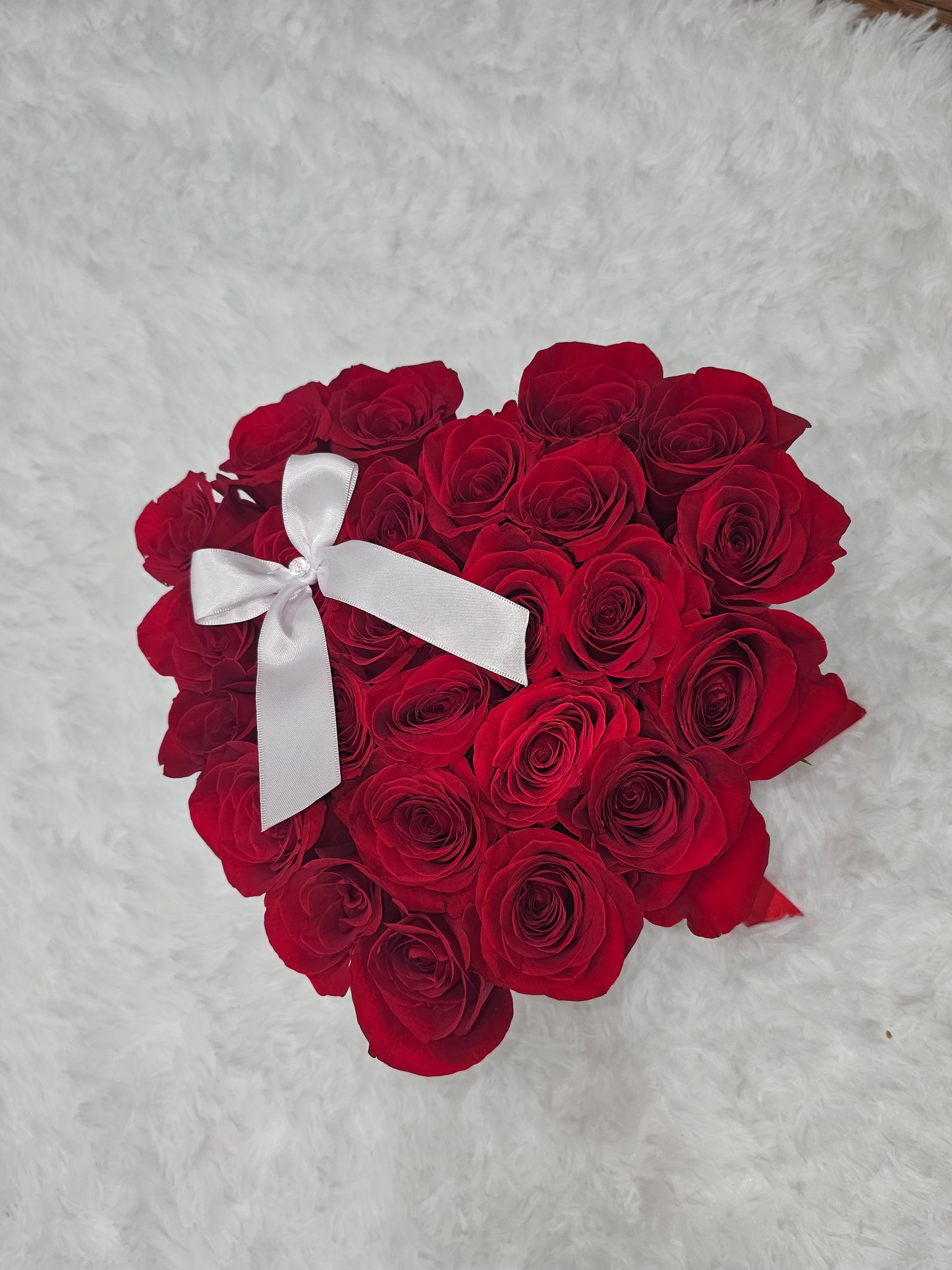 Caja Elegante con 25 Rosas | Presentación de Lujo Long Island NY