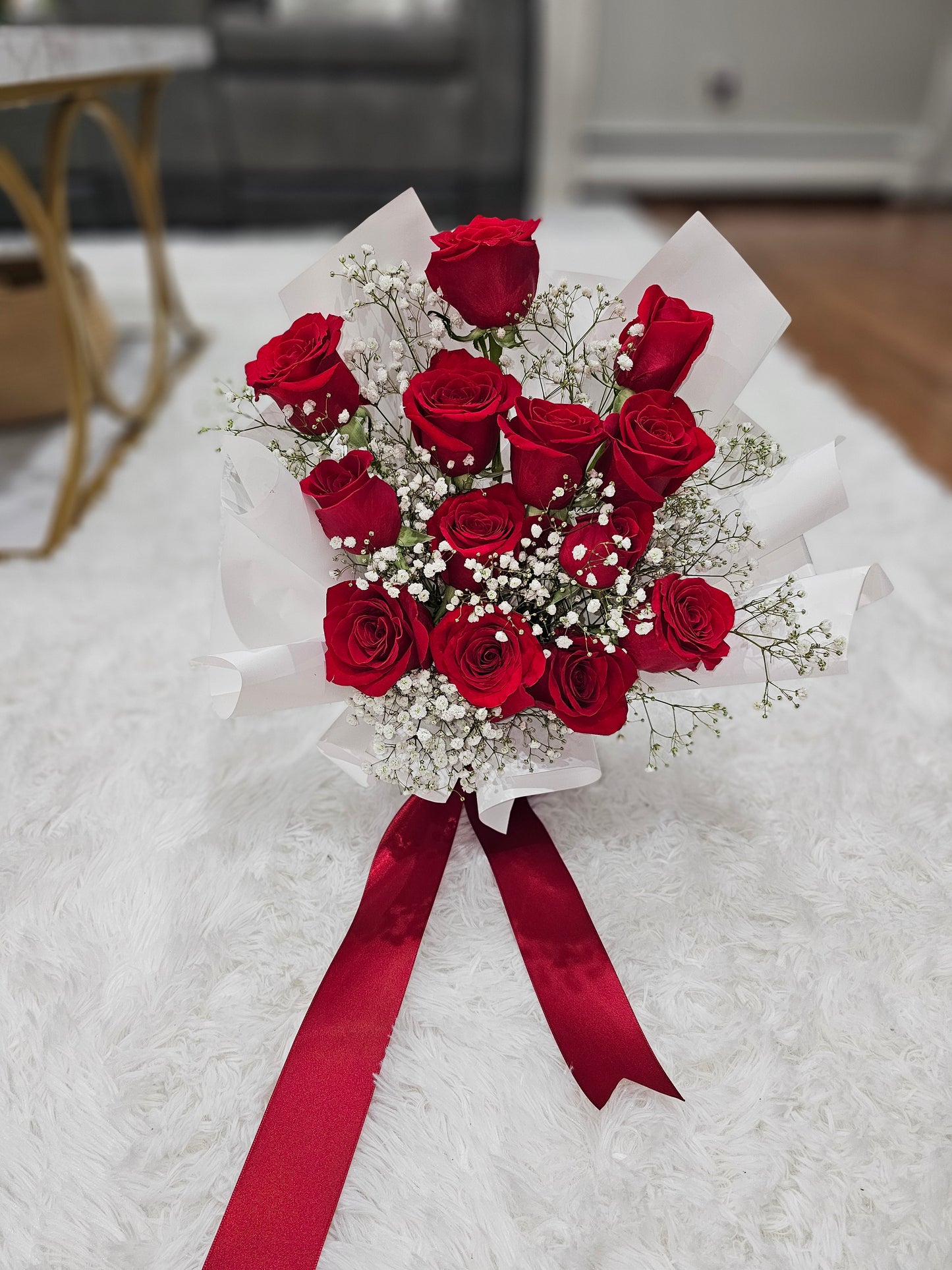 Ramo Premium de 12 Rosas Rojas Naturales - Amor Eterno