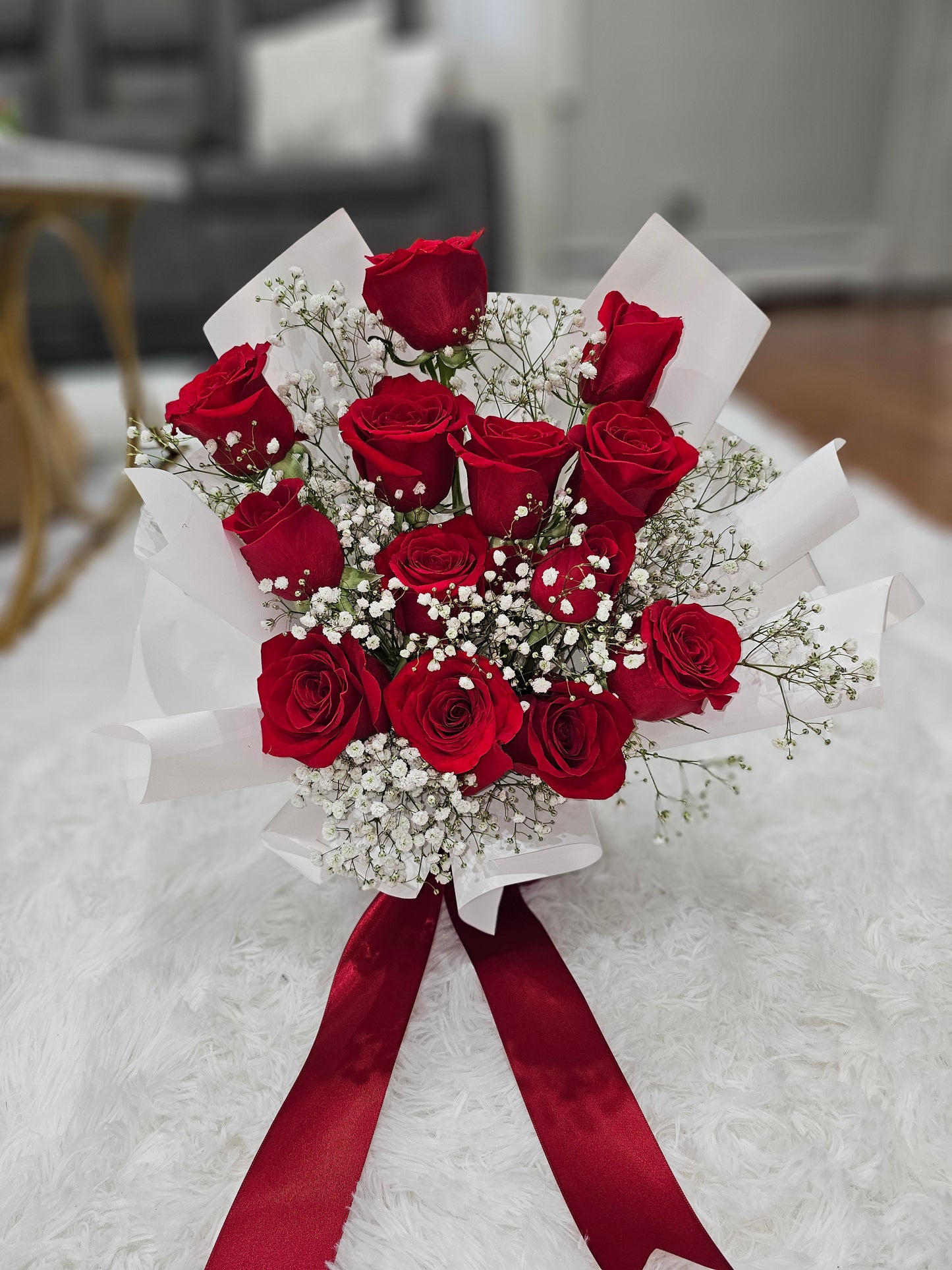 Ramo Premium de 12 Rosas Rojas Naturales - Amor Eterno