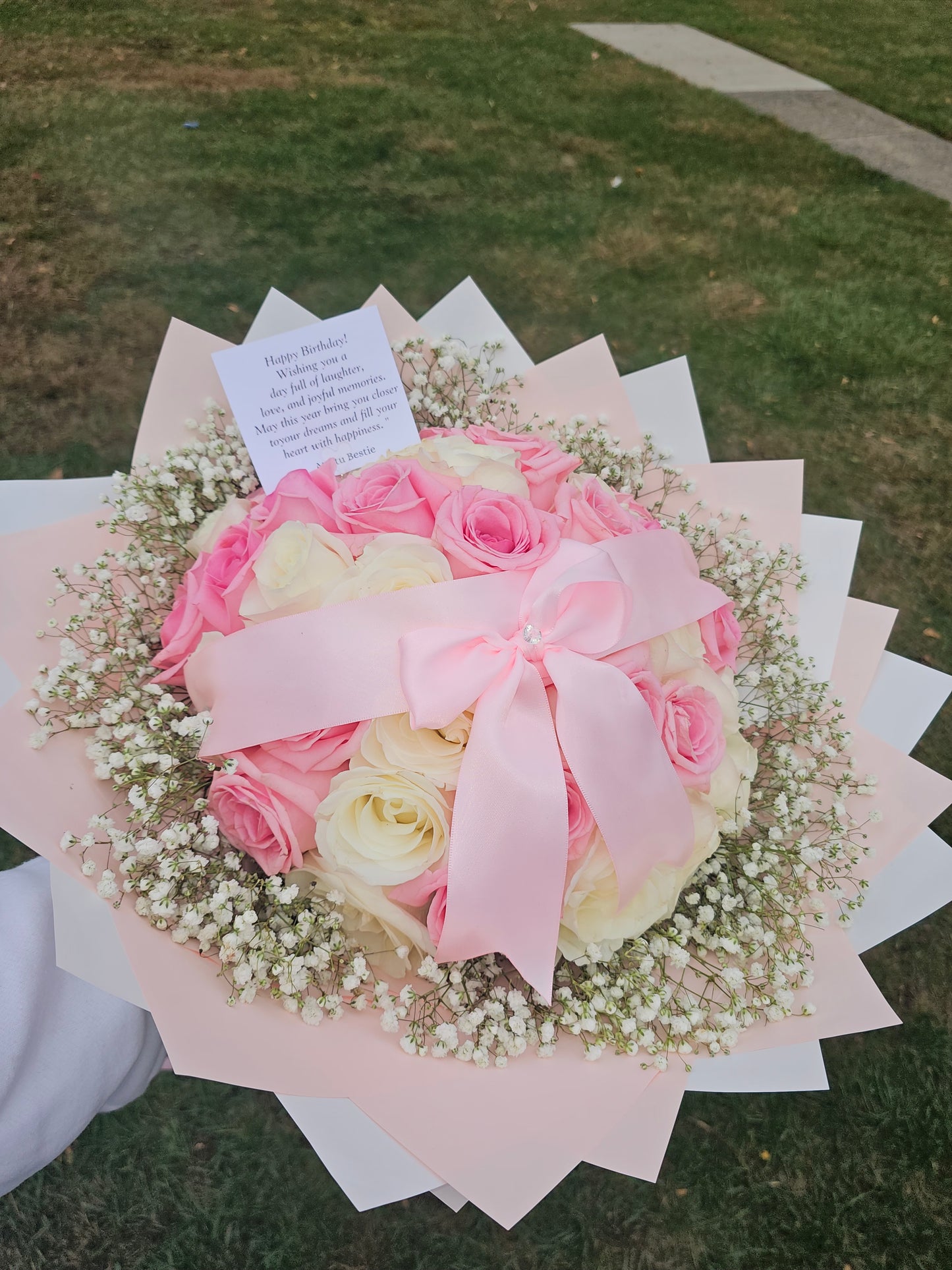 Ramo Espectacular de 40 Rosas Rosadas y Blancas | Elegancia y Dulzura Long Island NY