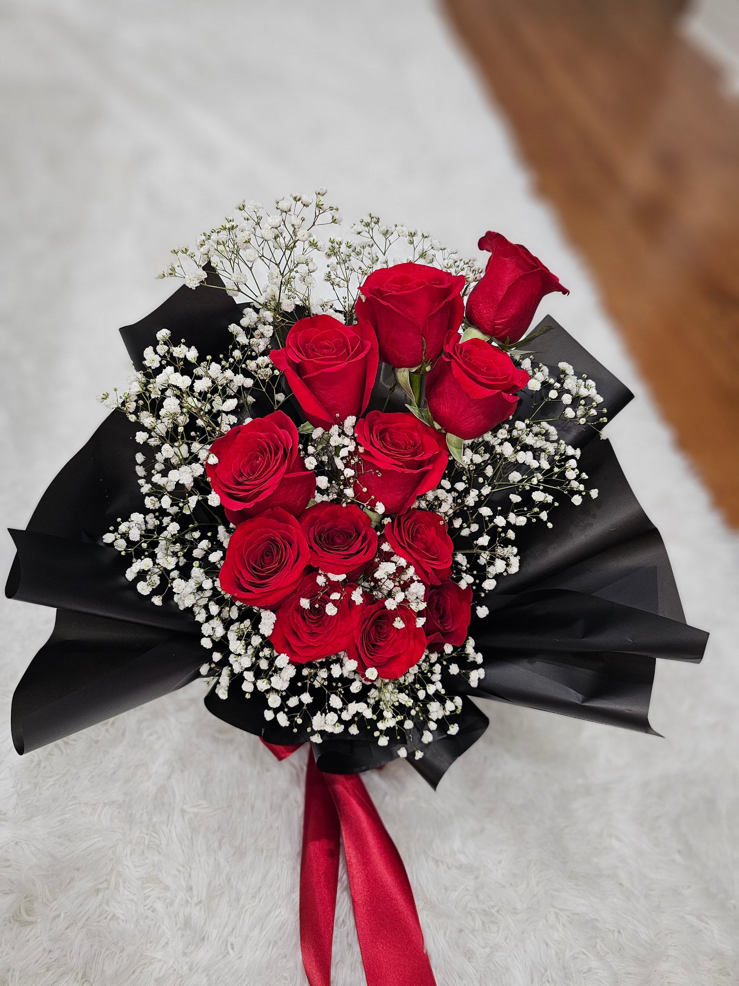 Ramo Clásico de 12 Rosas Rojas Naturales - Elegancia Atemporal