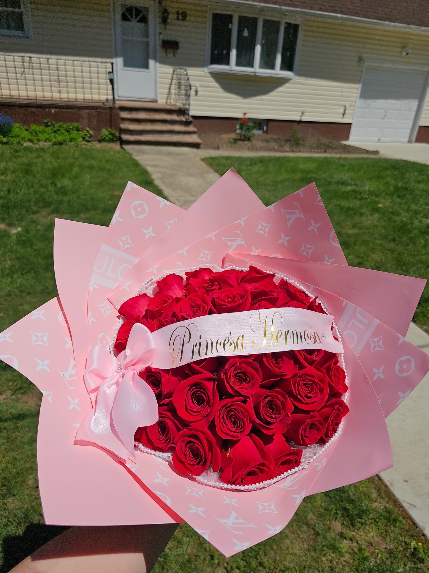 Ramo Elegante de Rosas Rojas Premium